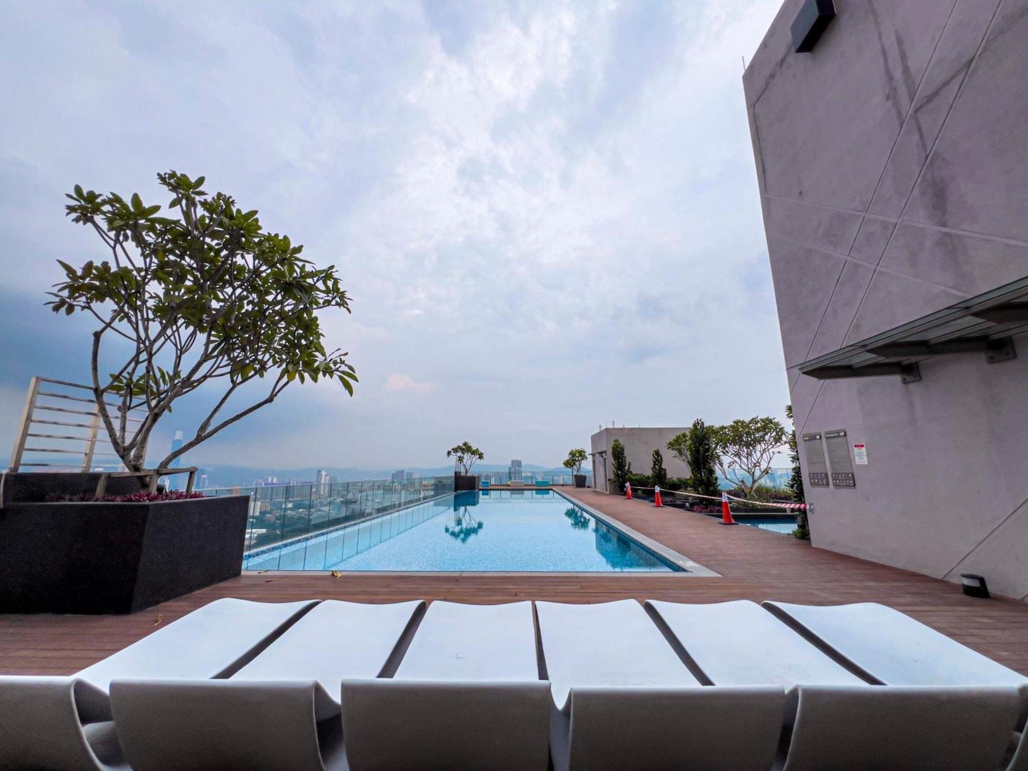 Sky Pool Suites Kl Sentral - Riveria City 吉隆坡 外观 照片